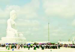 မာရ်စိတ်ကို တွန်းဖြိုဖျက်၍ မာရ်ငါးပါးလည်း အောင်နိုင်စေ